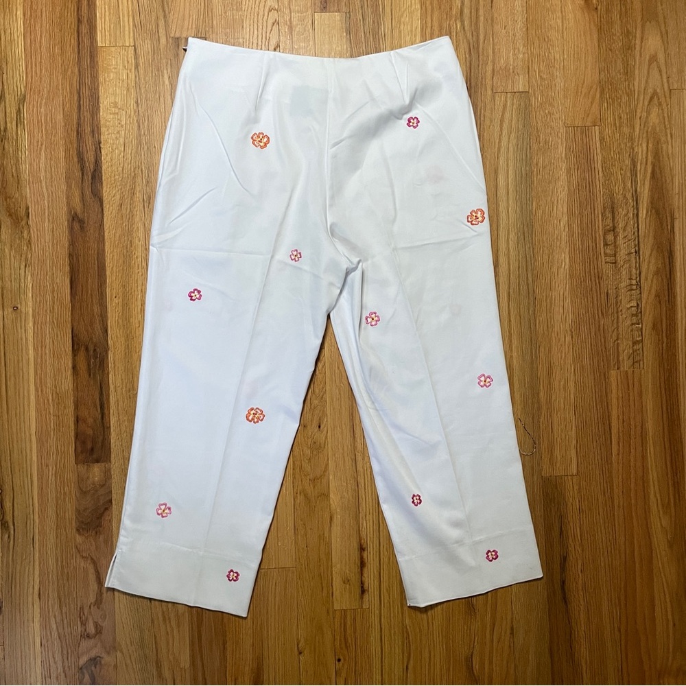 Floral Embroidered White Zipper Pants Capris Sz 14 - Picture 9 of 9